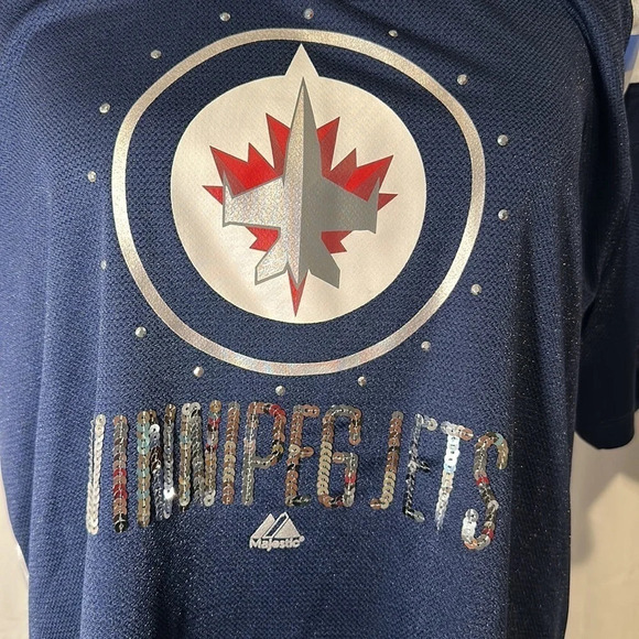 women’s red white & blue Winnipeg Jets NHL jersey size xxl - Picture 3 of 4